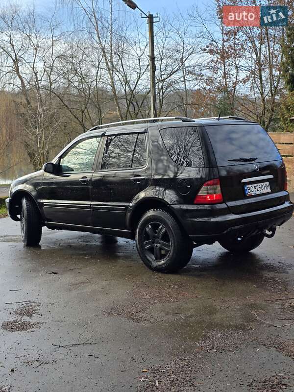 Внедорожник / Кроссовер Mercedes-Benz M-Class 2004 в Ивано-Франковске фото 5 Внедорожник / Кроссовер Mercedes-Benz M-Class 2004 в Ивано-Франковске