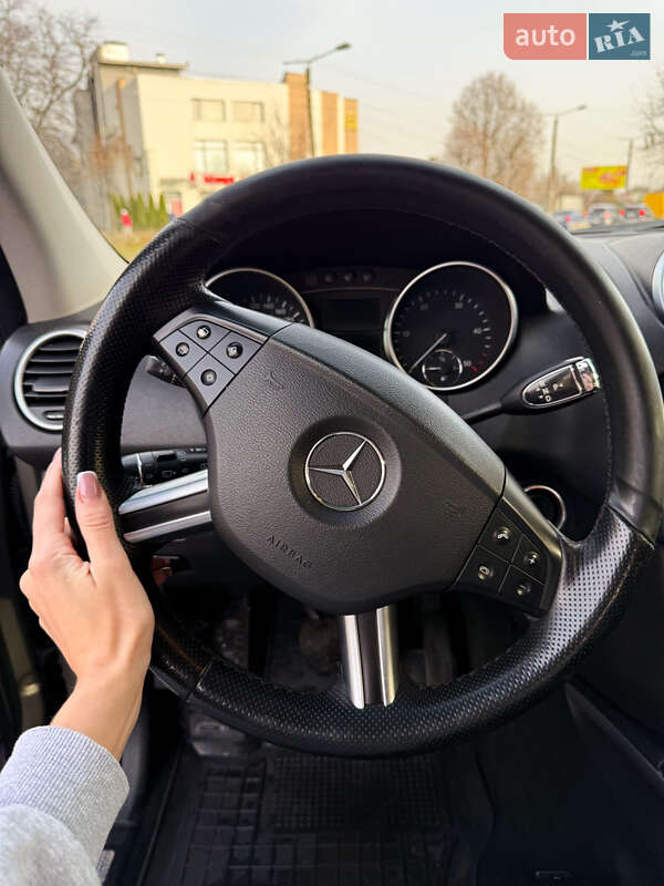 Внедорожник / Кроссовер Mercedes-Benz M-Class 2006 в Ивано-Франковске фото 16 Внедорожник / Кроссовер Mercedes-Benz M-Class 2006 в Ивано-Франковске