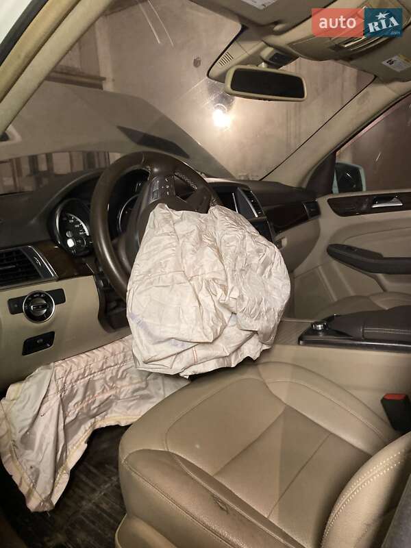 Внедорожник / Кроссовер Mercedes-Benz M-Class 2013 в Львове фото 11 Внедорожник / Кроссовер Mercedes-Benz M-Class 2013 в Львове