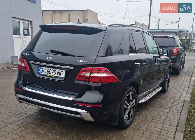 Внедорожник / Кроссовер Mercedes-Benz M-Class 2012 в Нововолынске фото 58 Внедорожник / Кроссовер Mercedes-Benz M-Class 2012 в Нововолынске