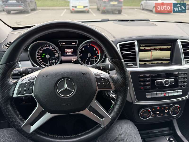 Внедорожник / Кроссовер Mercedes-Benz M-Class 2013 в Днепре фото 30 Внедорожник / Кроссовер Mercedes-Benz M-Class 2013 в Днепре