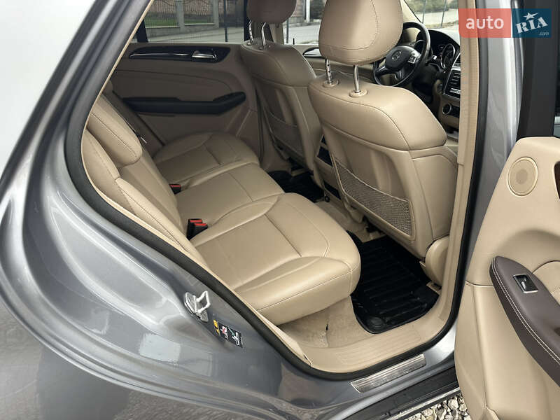 Внедорожник / Кроссовер Mercedes-Benz M-Class 2014 в Черновцах