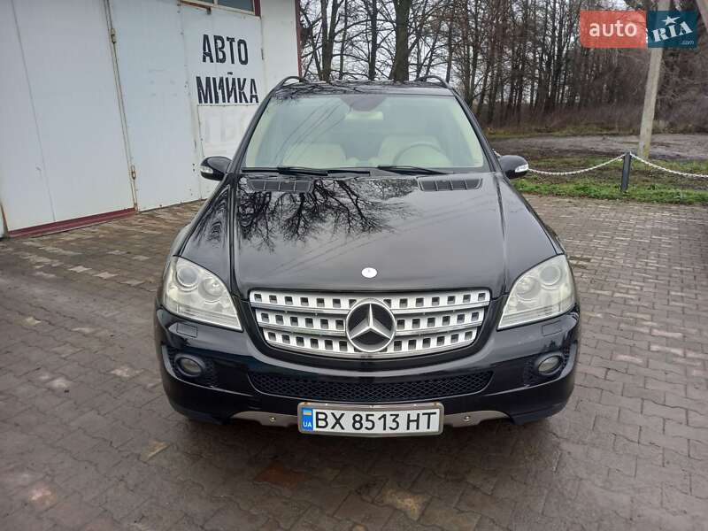Внедорожник / Кроссовер Mercedes-Benz M-Class 2006 в Теофиполе