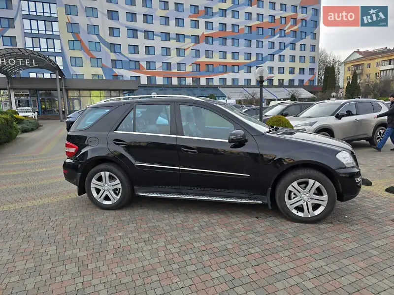 Mercedes-Benz M-Class
