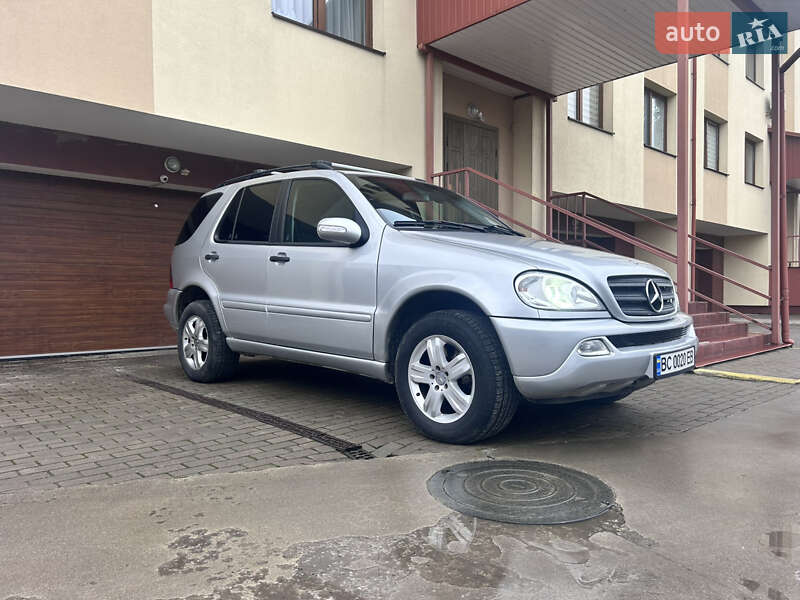 Mercedes-Benz M-Class 2003 Mercedes-Benz M-Class 2003