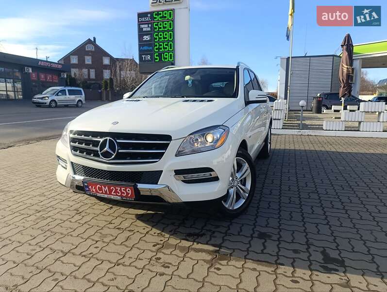 Mercedes-Benz M-Class 2012 Mercedes-Benz M-Class 2012