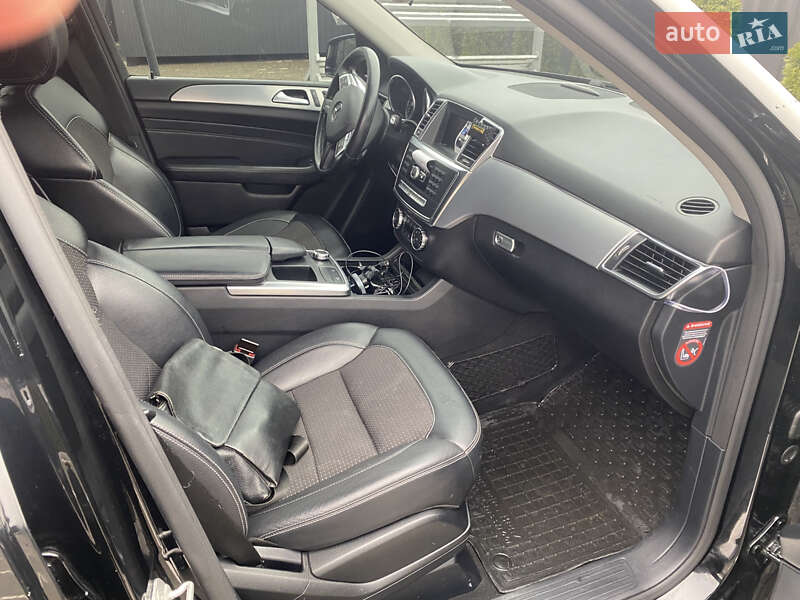 Внедорожник / Кроссовер Mercedes-Benz M-Class 2013 в Звягеле фото 11 Внедорожник / Кроссовер Mercedes-Benz M-Class 2013 в Звягеле