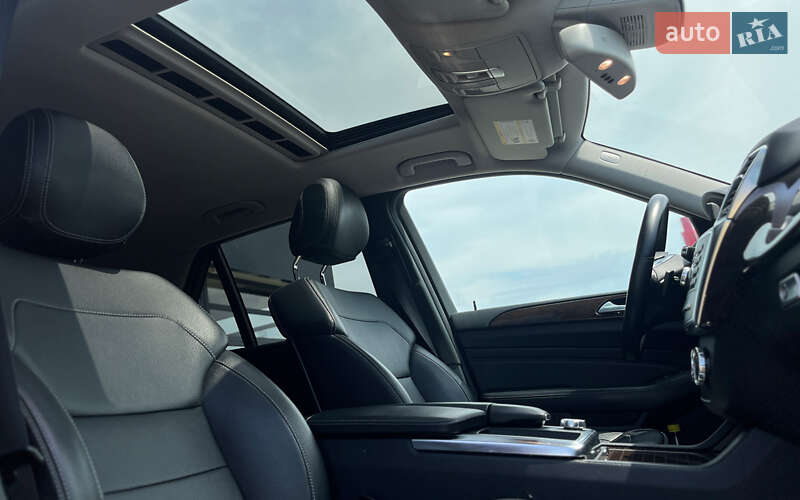 Внедорожник / Кроссовер Mercedes-Benz M-Class 2014 в Мукачево