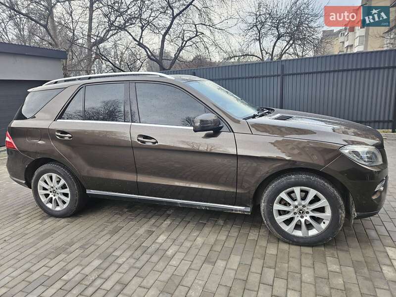 Внедорожник / Кроссовер Mercedes-Benz M-Class 2013 в Тернополе фото 4 Внедорожник / Кроссовер Mercedes-Benz M-Class 2013 в Тернополе