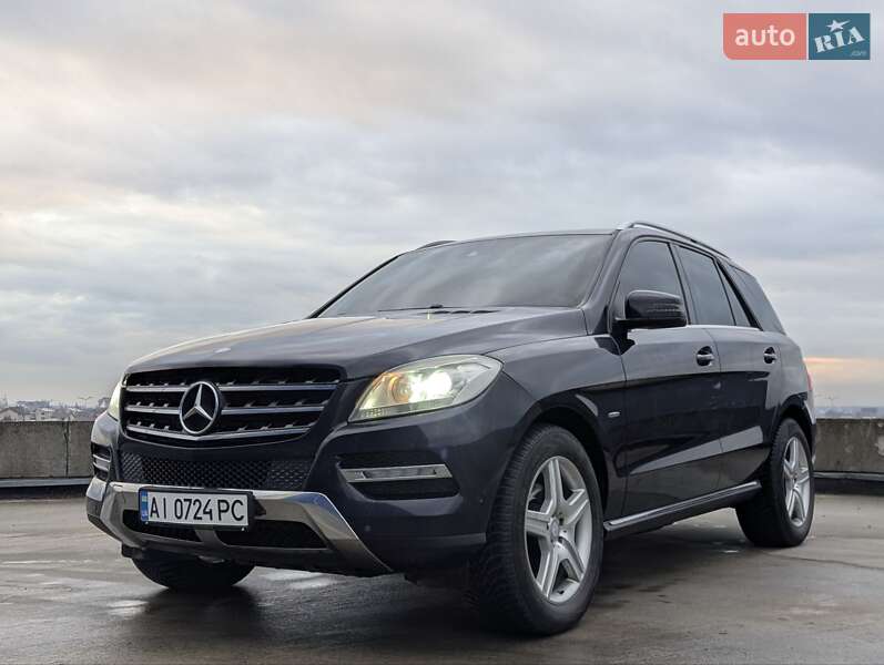 Mercedes-Benz M-Class 2012