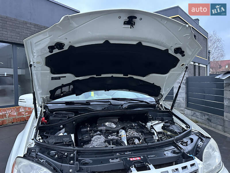 Внедорожник / Кроссовер Mercedes-Benz M-Class 2010 в Львове