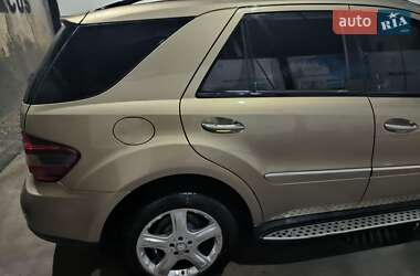 Внедорожник / Кроссовер Mercedes-Benz M-Class 2008 в Киеве