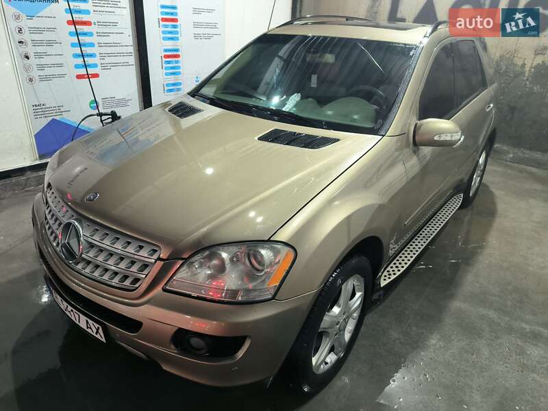 Внедорожник / Кроссовер Mercedes-Benz M-Class 2008 в Киеве