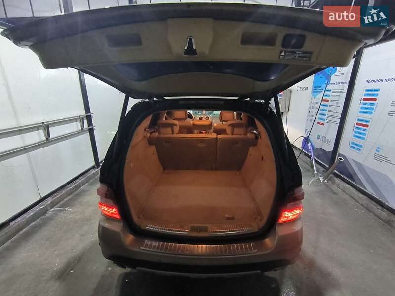 Внедорожник / Кроссовер Mercedes-Benz M-Class 2008 в Киеве
