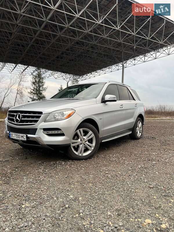 Внедорожник / Кроссовер Mercedes-Benz M-Class 2012 в Самборе