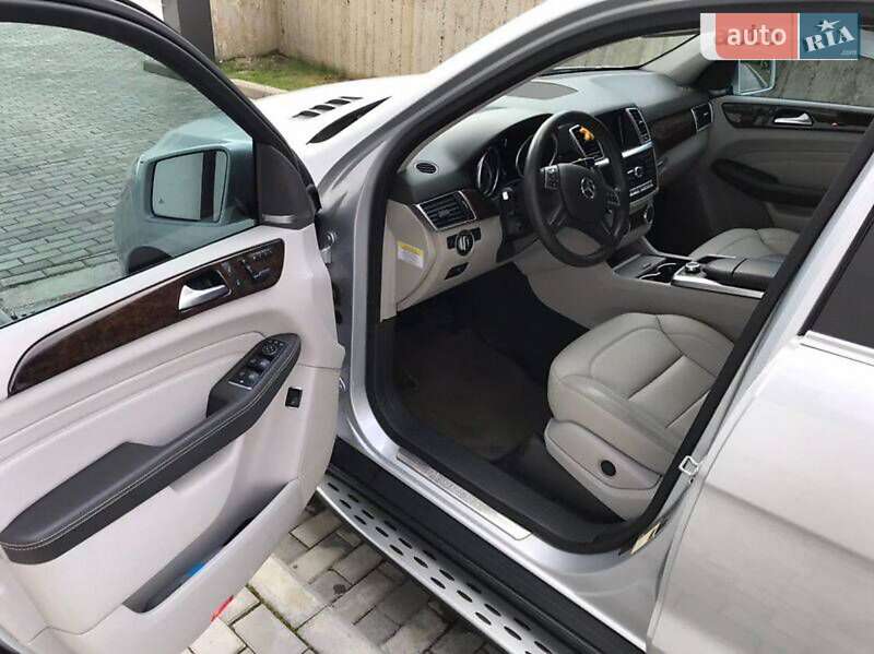 Внедорожник / Кроссовер Mercedes-Benz M-Class 2012 в Самборе