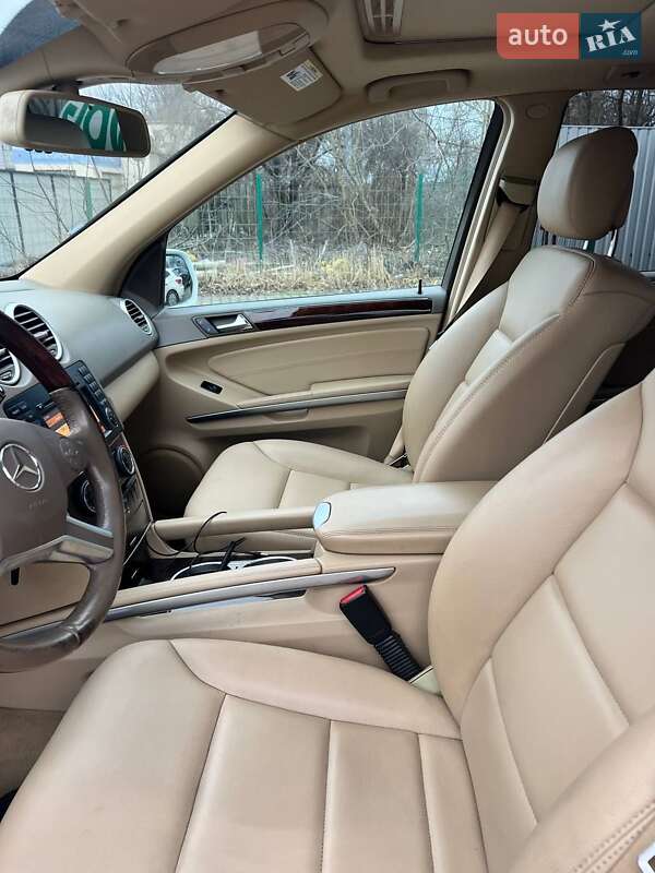 Внедорожник / Кроссовер Mercedes-Benz M-Class 2010 в Ровно