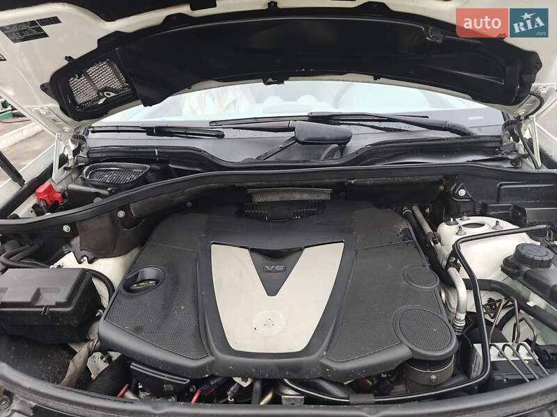 Внедорожник / Кроссовер Mercedes-Benz M-Class 2010 в Ровно