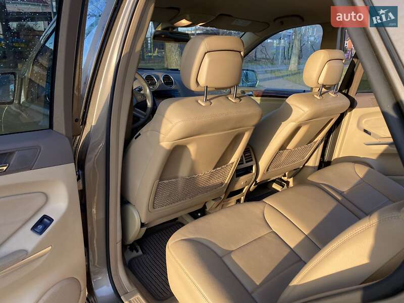 Внедорожник / Кроссовер Mercedes-Benz M-Class 2009 в Петропавловской Борщаговке фото 18 Внедорожник / Кроссовер Mercedes-Benz M-Class 2009 в Петропавловской Борщаговке