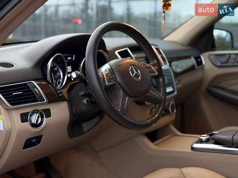 Позашляховик / Кросовер Mercedes-Benz M-Class 2012 в Дніпрі фото 13 Позашляховик / Кросовер Mercedes-Benz M-Class 2012 в Дніпрі