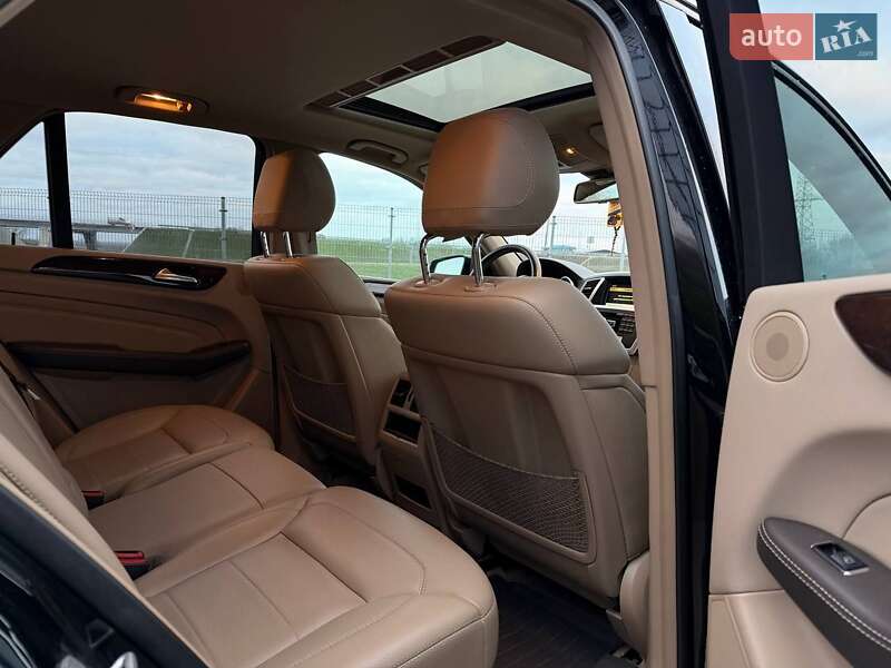 Позашляховик / Кросовер Mercedes-Benz M-Class 2012 в Дніпрі фото 16 Позашляховик / Кросовер Mercedes-Benz M-Class 2012 в Дніпрі