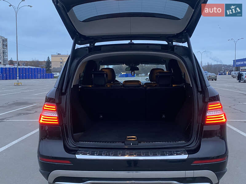 Внедорожник / Кроссовер Mercedes-Benz M-Class 2012 в Каменец-Подольском