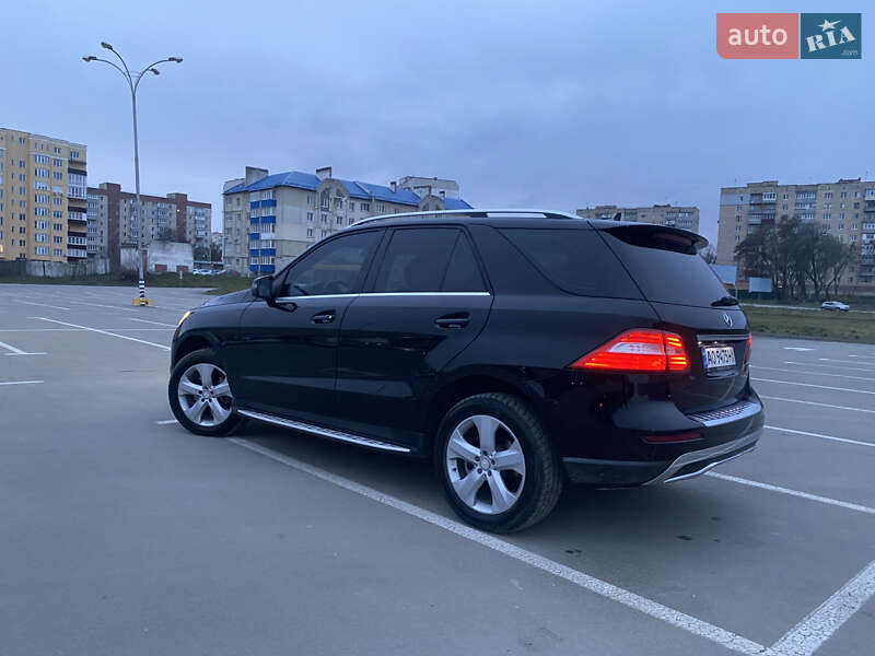 Внедорожник / Кроссовер Mercedes-Benz M-Class 2012 в Каменец-Подольском