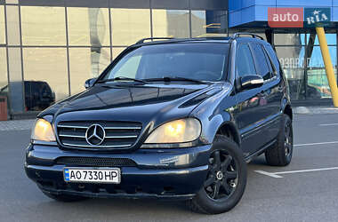 Внедорожник / Кроссовер Mercedes-Benz M-Class 2002 в Киеве