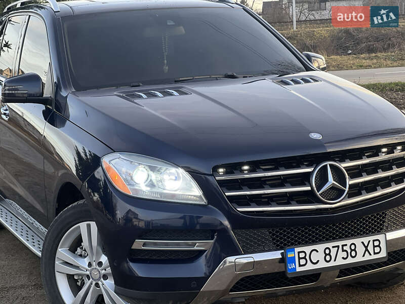 Позашляховик / Кросовер Mercedes-Benz M-Class 2013 в Самборі