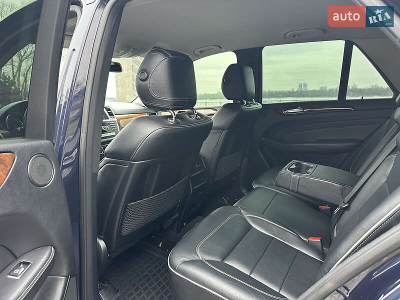 Внедорожник / Кроссовер Mercedes-Benz M-Class 2012 в Киеве фото 39 Внедорожник / Кроссовер Mercedes-Benz M-Class 2012 в Киеве