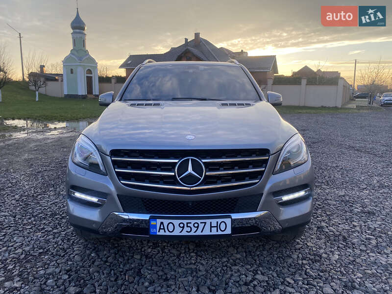 Внедорожник / Кроссовер Mercedes-Benz M-Class 2013 в Ужгороде
