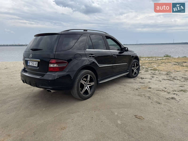 Позашляховик / Кросовер Mercedes-Benz M-Class 2006 в Миколаєві