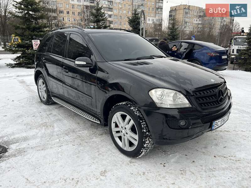 Позашляховик / Кросовер Mercedes-Benz M-Class 2005 в Львові фото 9 Позашляховик / Кросовер Mercedes-Benz M-Class 2005 в Львові