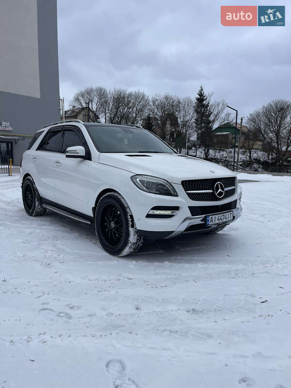 Позашляховик / Кросовер Mercedes-Benz M-Class 2014 в Фастові