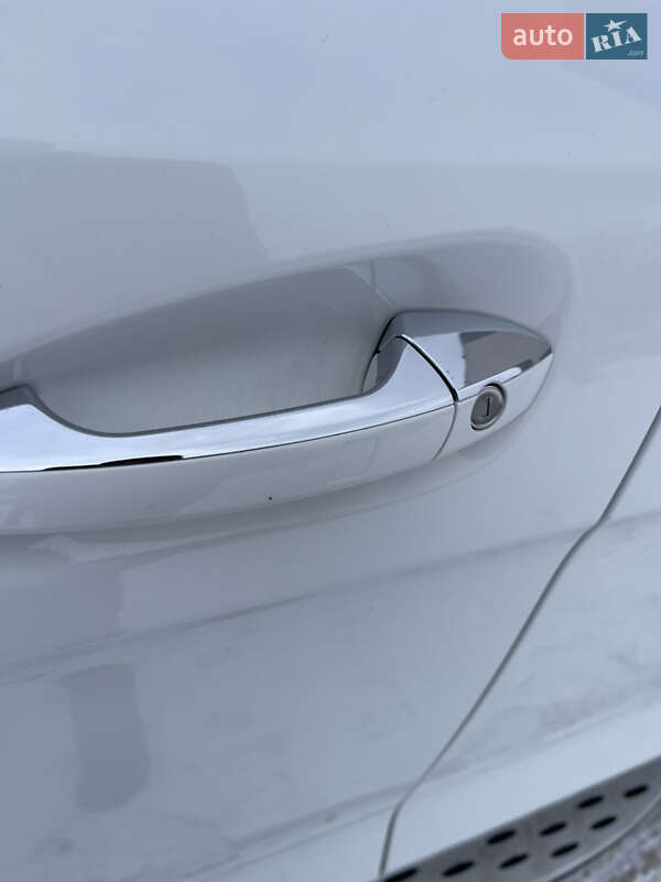 Позашляховик / Кросовер Mercedes-Benz M-Class 2014 в Фастові