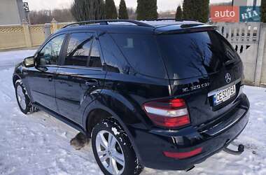 Позашляховик / Кросовер Mercedes-Benz M-Class 2008 в Заставній