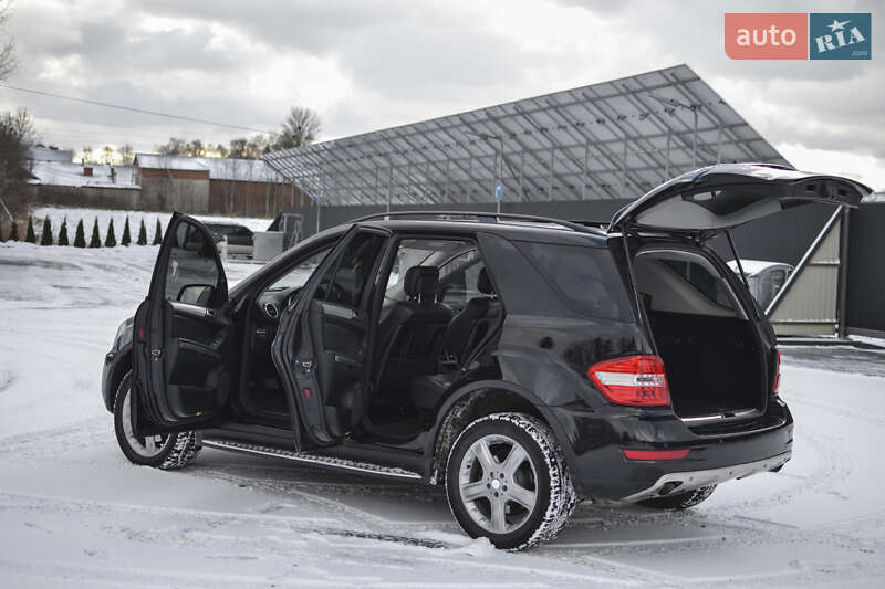 Позашляховик / Кросовер Mercedes-Benz M-Class 2009 в Самборі фото 8 Позашляховик / Кросовер Mercedes-Benz M-Class 2009 в Самборі