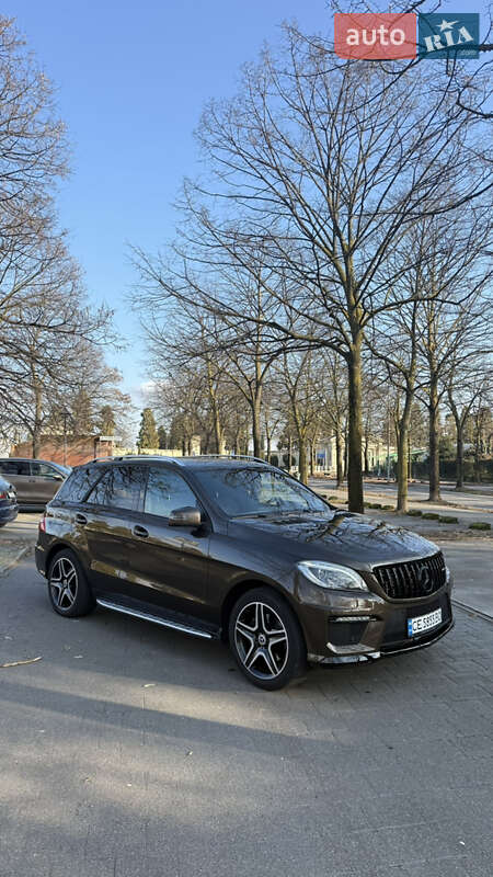 Позашляховик / Кросовер Mercedes-Benz M-Class 2013 в Новоселиці фото 9 Позашляховик / Кросовер Mercedes-Benz M-Class 2013 в Новоселиці