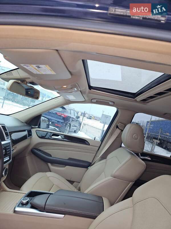 Внедорожник / Кроссовер Mercedes-Benz M-Class 2015 в Ковеле