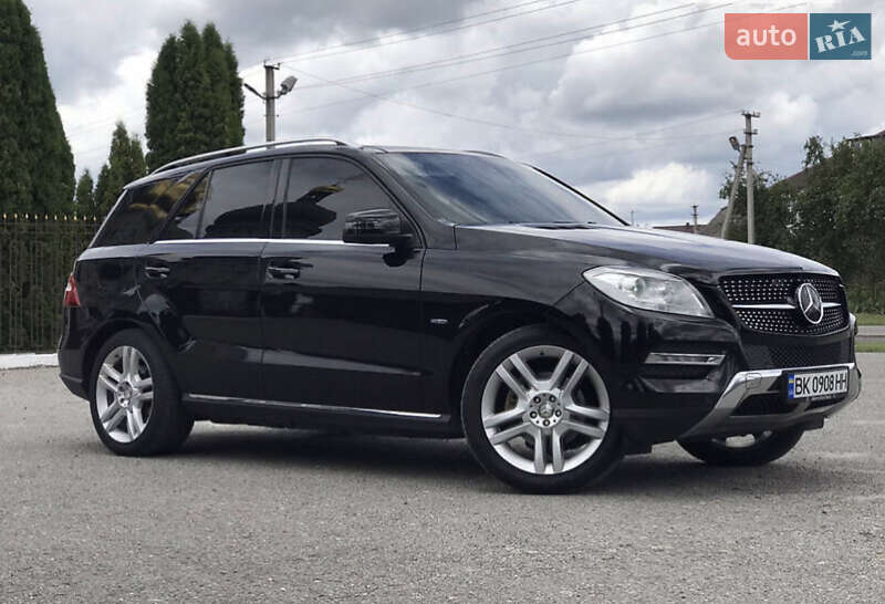 Позашляховик / Кросовер Mercedes-Benz M-Class 2011 в Києві фото 2 Позашляховик / Кросовер Mercedes-Benz M-Class 2011 в Києві