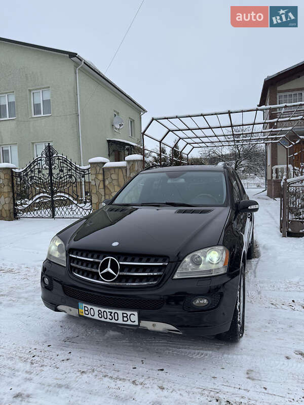 Позашляховик / Кросовер Mercedes-Benz M-Class 2006 в Івано-Франківську