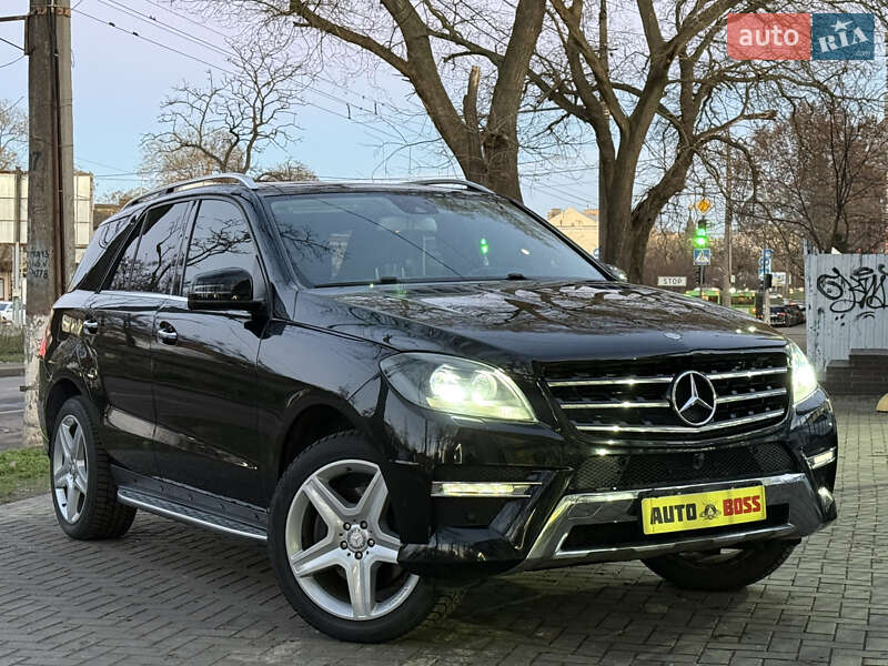 Позашляховик / Кросовер Mercedes-Benz M-Class 2014 в Миколаєві фото 6 Позашляховик / Кросовер Mercedes-Benz M-Class 2014 в Миколаєві