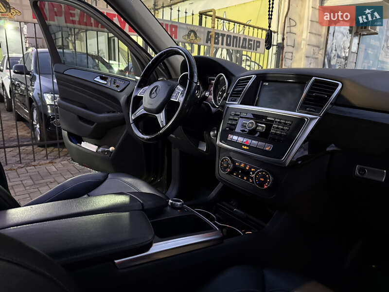 Позашляховик / Кросовер Mercedes-Benz M-Class 2014 в Миколаєві фото 32 Позашляховик / Кросовер Mercedes-Benz M-Class 2014 в Миколаєві