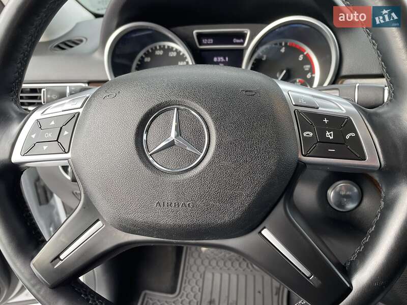 Позашляховик / Кросовер Mercedes-Benz M-Class 2012 в Ковелі