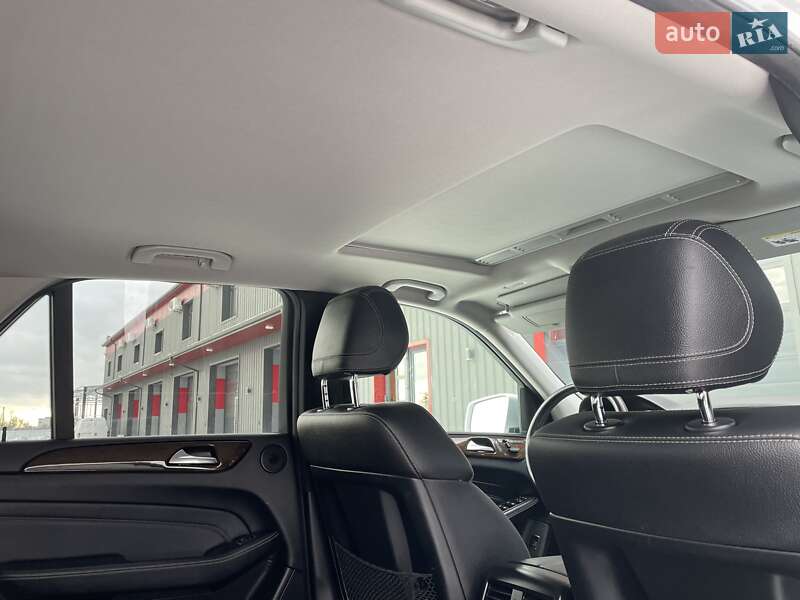 Позашляховик / Кросовер Mercedes-Benz M-Class 2012 в Ковелі