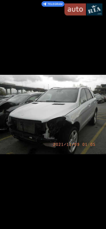 Внедорожник / Кроссовер Mercedes-Benz M-Class 2013 в Черноморске