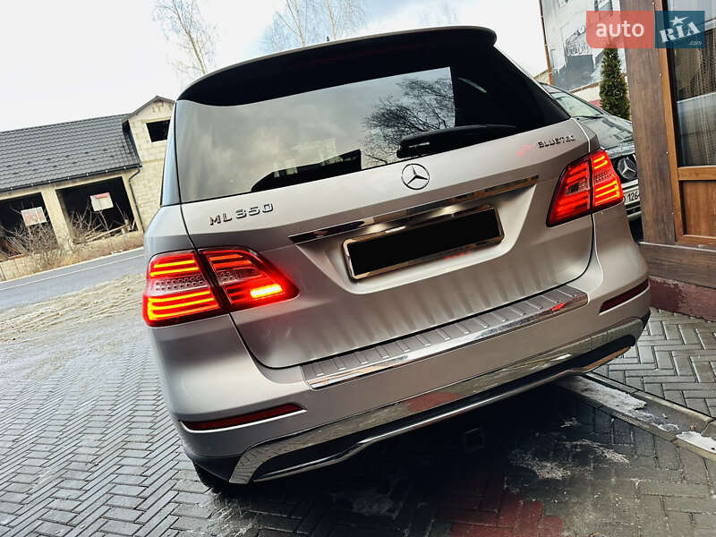 Позашляховик / Кросовер Mercedes-Benz M-Class 2011 в Солотвині