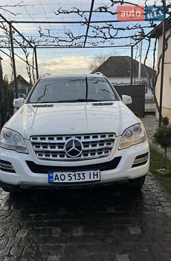 Позашляховик / Кросовер Mercedes-Benz M-Class 2011 в Білки