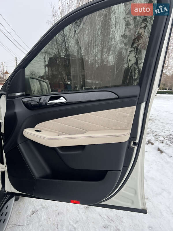 Внедорожник / Кроссовер Mercedes-Benz M-Class 2012 в Ровно фото 28 Внедорожник / Кроссовер Mercedes-Benz M-Class 2012 в Ровно