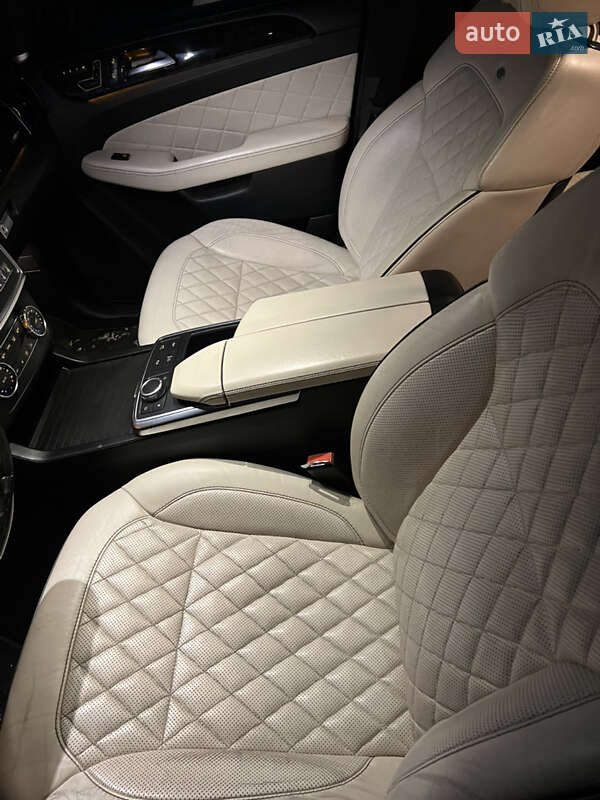 Внедорожник / Кроссовер Mercedes-Benz M-Class 2012 в Ровно фото 5 Внедорожник / Кроссовер Mercedes-Benz M-Class 2012 в Ровно